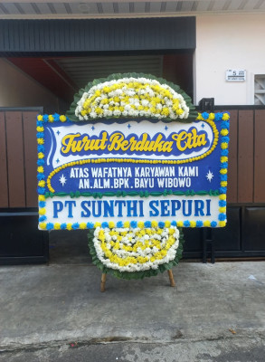 Papan Bunga Duka di Sujung